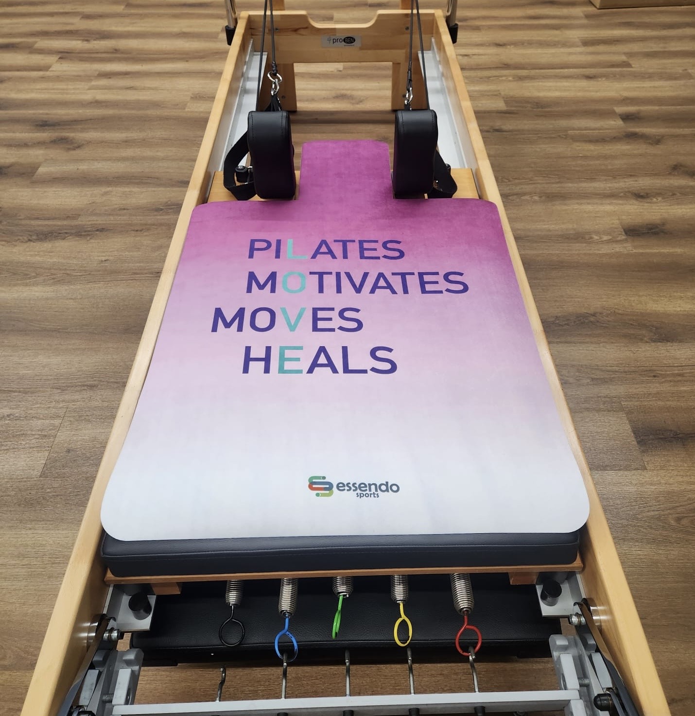 Pembe Beyaz Reformer Mat (Model No 38) - Görsel 3